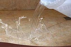 马鞍山市漏水维修 免砸砖防水材料该如何施工
